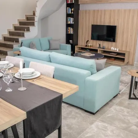 Secret Paradise Apartment *